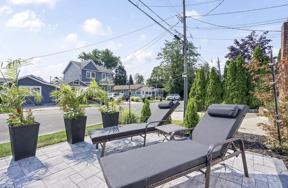 The paver patio at The Salted Cottage, Spring Lake NJ